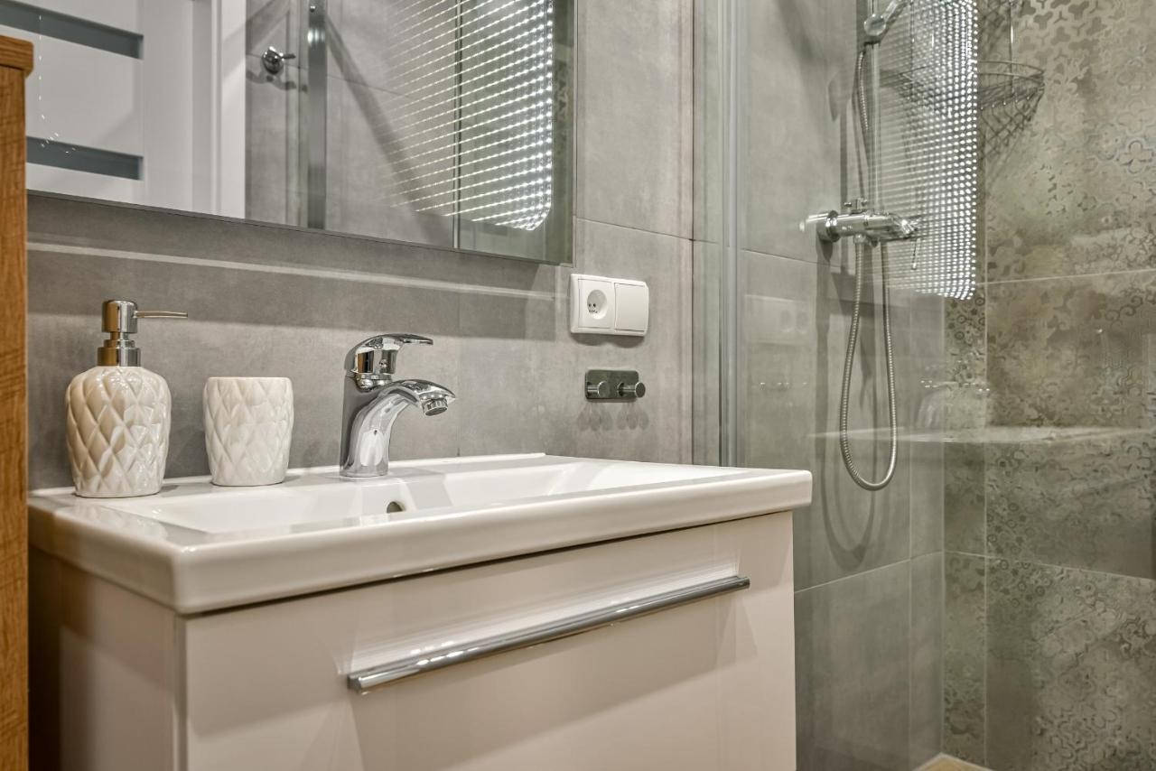 Old Town Ltc - Apartments Starowka Szeroka Gdansk Ngoại thất bức ảnh